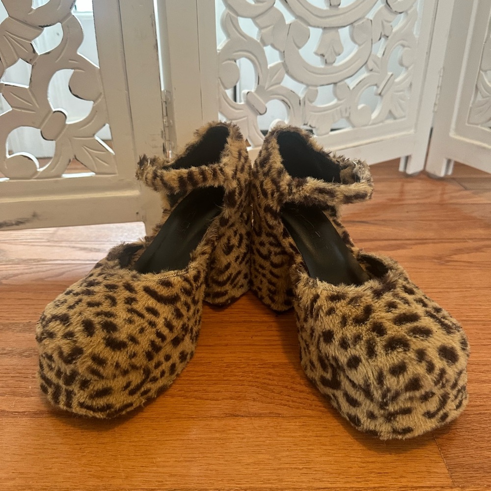UNIF Leopard Print Platform Shoes